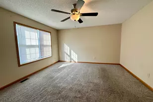 1760 Riverside Dr, Shakopee, MN 55379 - Photo 15