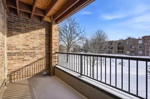 2200 Midland Grove Rd, Roseville, MN 55113 - Photo 3