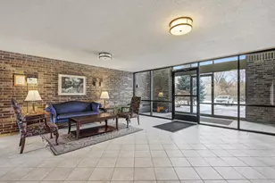 2200 Midland Grove Rd, Roseville, MN 55113 - Photo 5