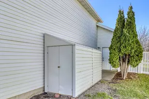 3319 45th Ave S, Fargo, ND 58104 - Photo 51
