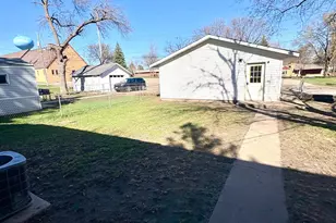 608 N 6th St, Montevideo, MN 56265 - Photo 25