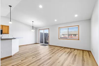 5263 50th Avenue S, Fargo, ND 58104 - Photo 7