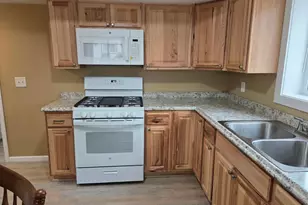 9152 Lexington Ave N, Circle Pines, MN 55014 - Photo 5