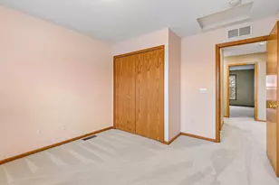 1658 Oakbrooke Cir, Eagan, MN 55122 - Photo 37