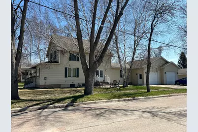 324 E Snelling Avenue, Appleton, MN 56208 - Photo 1