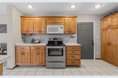 101 Mapleridge Drive, Mankato, MN 56001 - Photo 17