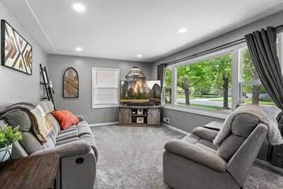 710 Cypress Street S, Cambridge, MN 55008 - Photo 5