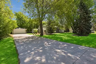 6060 Hemlock Ln N, Plymouth, MN 55442 - Photo 9