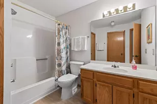 12750 Edgewater Path, Apple Valley, MN 55124 - Photo 19