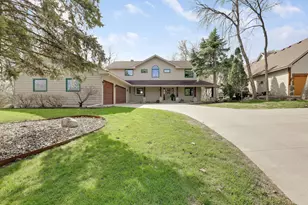 1636 Woodlawn Cir, Waconia, MN 55387 - Photo 105