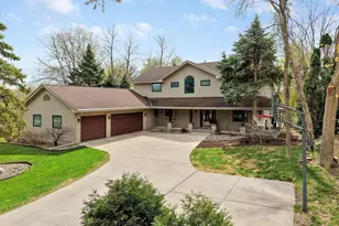 1636 Woodlawn Cir, Waconia, MN 55387 - Photo 3