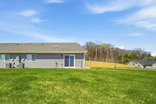4911 Field Crest Ln, Eau Claire, WI 54701 - Photo 27