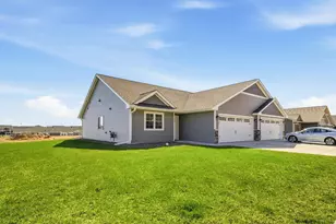 4911 Field Crest Ln, Eau Claire, WI 54701 - Photo 29