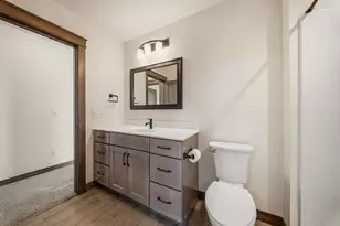 4911 Field Crest Ln, Eau Claire, WI 54701 - Photo 17