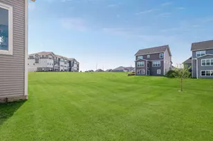 4669 Carnation Ct, Excelsior, MN 55331 - Photo 39