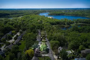 8801 Lakeview Rd, Bloomington, MN 55438 - Photo 5