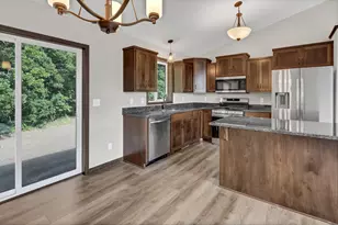535 Maywood Ave, Paynesville, MN 56362 - Photo 17