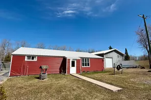 43381 State Hwy 11, Roseau, MN 56751 - Photo 5