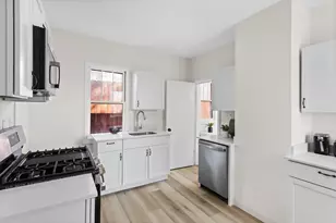 676 York Ave, Saint Paul, MN 55106 - Photo 3