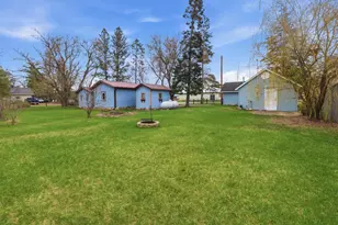 212 E 2nd St, Pillager, MN 56473 - Photo 3