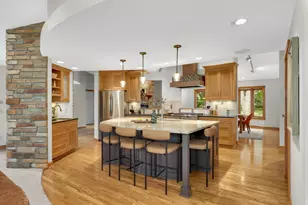 2120 Queensland Ln N, Plymouth, MN 55447 - Photo 7