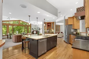 2120 Queensland Ln N, Plymouth, MN 55447 - Photo 9
