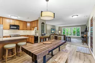 8970 Neill Lake Rd, Eden Prairie, MN 55347 - Photo 11