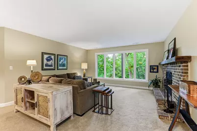 8970 Neill Lake Road, Eden Prairie, MN 55347 - Photo 5