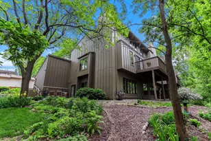 8970 Neill Lake Rd, Eden Prairie, MN 55347 - Photo 37
