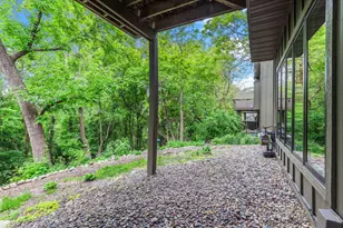 8970 Neill Lake Rd, Eden Prairie, MN 55347 - Photo 27