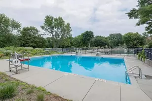8970 Neill Lake Rd, Eden Prairie, MN 55347 - Photo 35