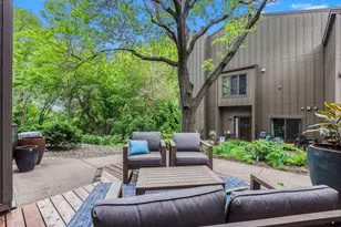 8970 Neill Lake Rd, Eden Prairie, MN 55347 - Photo 3
