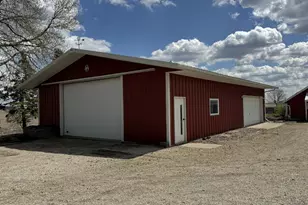 8332 440th Ave, Blue Earth, MN 56013 - Photo 9