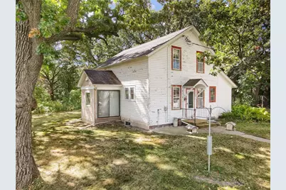 344 NE 1st Street, Belle Plaine, MN 56011 - Photo 3