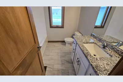 1309 18th Street NE, Austin, MN 55912 - Photo 17
