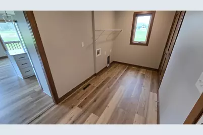 1309 18th Street NE, Austin, MN 55912 - Photo 7