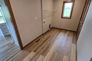 1309 18th St NE, Austin, MN 55912 - Photo 7