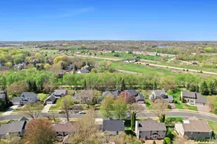 16930 Hanover Ln, Eden Prairie, MN 55347 - Photo 3