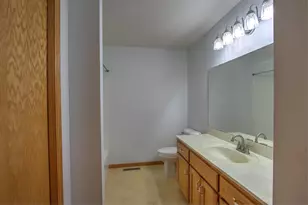 1490 33rd Ct SW, Cambridge, MN 55008 - Photo 17