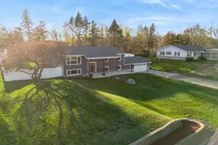 33366 Sibley Heights Ln, Le Sueur, MN 56058 - Photo 9