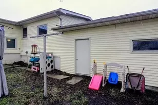 21585 Co Rd 197, Belgrade, MN 56312 - Photo 9
