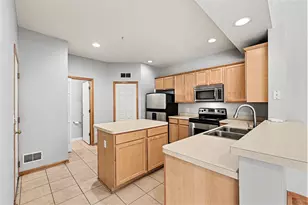 11212 Aberdeen St NE, Blaine, MN 55449 - Photo 9