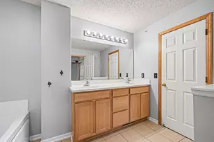 11212 Aberdeen St NE, Blaine, MN 55449 - Photo 23