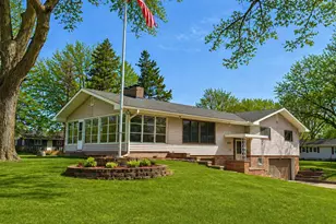 303 3rd Ave SW, Medford, MN 55049 - Photo 3