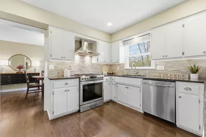 8390 Sunnyside Road, Mounds View, MN 55112 - Photo 9