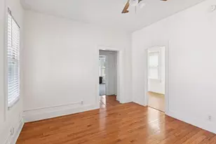 1049 7th St W, Saint Paul, MN 55102 - Photo 7