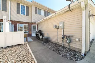 1211 Primrose Ln, Waconia, MN 55387 - Photo 3