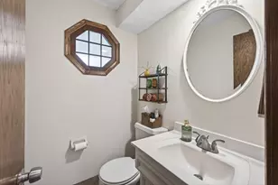 7133 Montrose Rd, Woodbury, MN 55125 - Photo 27