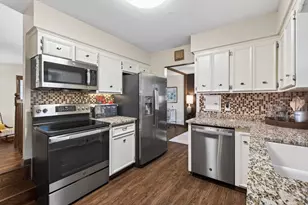 7133 Montrose Rd, Woodbury, MN 55125 - Photo 17