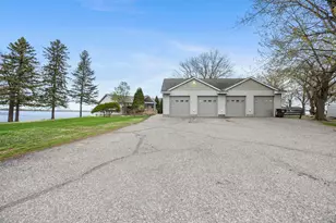 5538 County Rd 6 SW, Howard Lake, MN 55349 - Photo 9